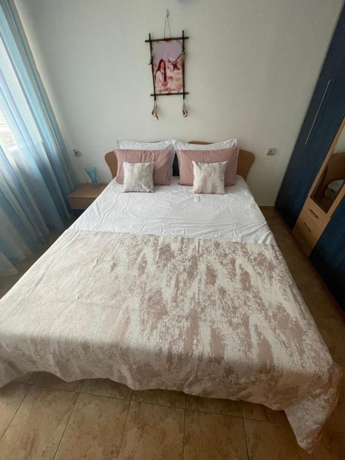 Apartmán Le Premiere Randevu Sveti Vlas Exteriér fotografie