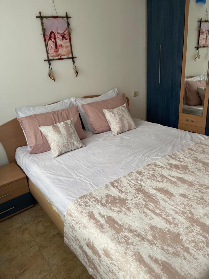 Apartmán Le Premiere Randevu Sveti Vlas Exteriér fotografie