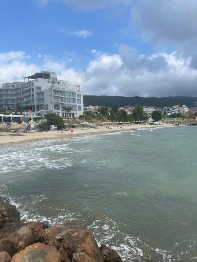Apartmán Le Premiere Randevu Sveti Vlas Exteriér fotografie
