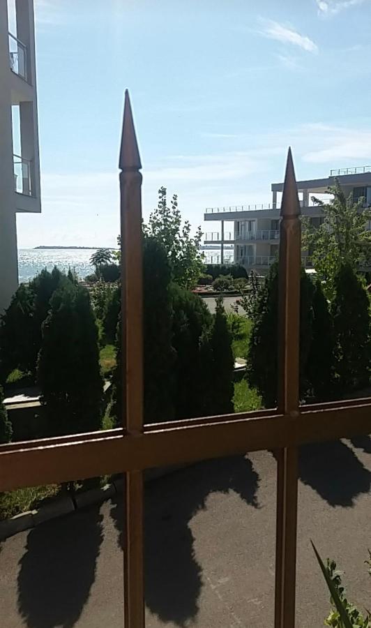 Apartmán Le Premiere Randevu Sveti Vlas Exteriér fotografie